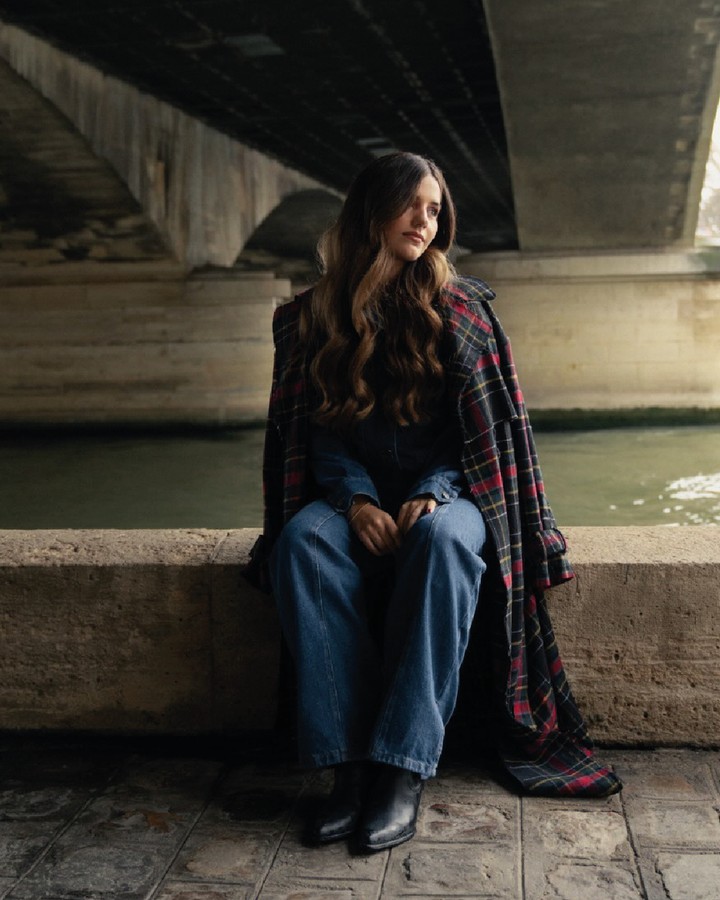 ✨ ¡Estas Navidades, regala mucho más que un objeto: regala momentos inolvidables y pura belleza! ✨
⠀⠀⠀⠀⠀⠀⠀⠀⠀⠀
La Gift Card Jean Louis David es el detalle perfecto para sorprender a esas personas especiales. Imagina su alegría al disfrutar de una experiencia de belleza totalmente personalizada: un cambio de look espectacular, un color profesional que realce su estilo, un tratamiento de hidratación profunda o un peinado especial para brillar. 
⠀⠀⠀⠀⠀⠀⠀⠀⠀⠀
¡Un lujo para quienes más quieres! 💖
⠀⠀⠀⠀⠀⠀⠀⠀⠀⠀
Haz que esta Navidad sea inolvidable. 🎁
Pide tu tarjeta regalo directamente en nuestro salón @jeanlouisdavid.santandreu ¡Te esperamos!
⠀⠀⠀⠀⠀⠀⠀⠀⠀⠀
#JeanLouisDavidSantAndreu #GiftCardBelleza #RegalosNavidad #ExperienciaDeBelleza #CambioDeLook #PeluqueriaProfesional #NavidadConEstilo #RegalaBelleza #JeanLouisDavid #SantAndreu